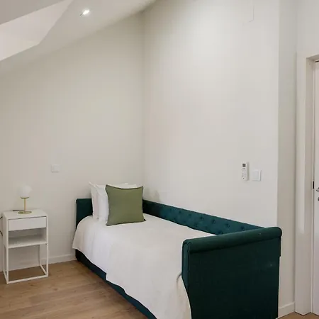 The Explorers Nest - 2br In Lisbon