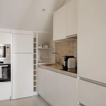 The Explorers Nest - 2br In شقة Lisboa