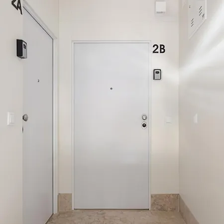 The Explorers Nest - 2br In דירה ליסבון
